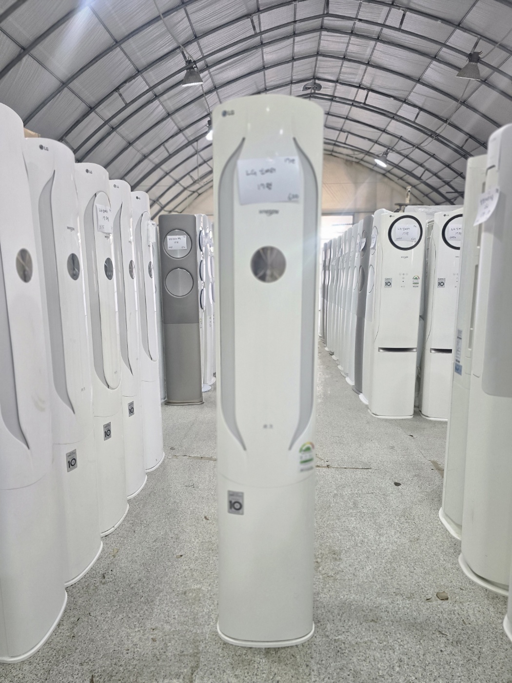 0159번 LG 인버터 스탠드 에어컨 17평 17년